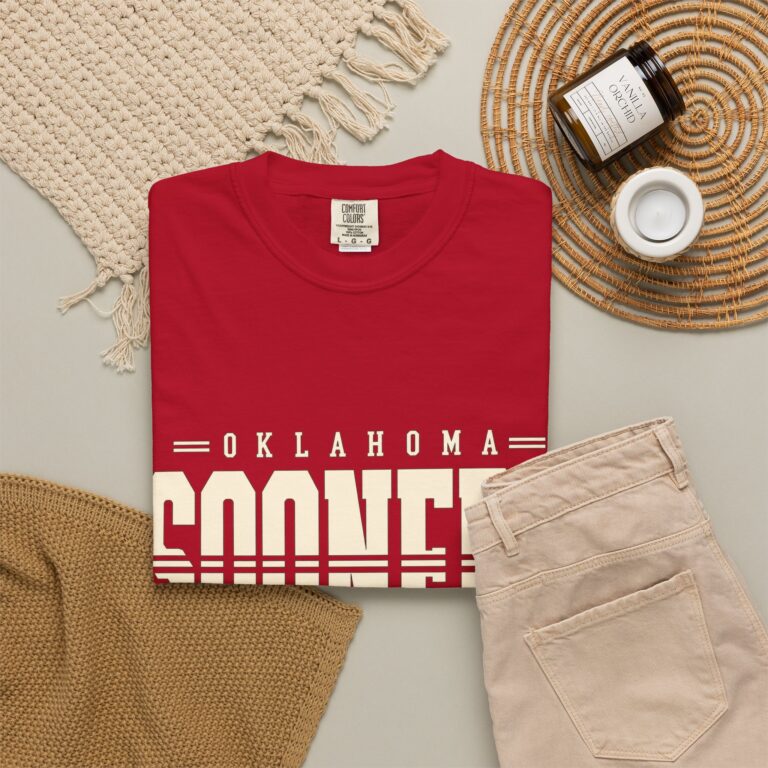 Oklahoma Sooners tee, folded