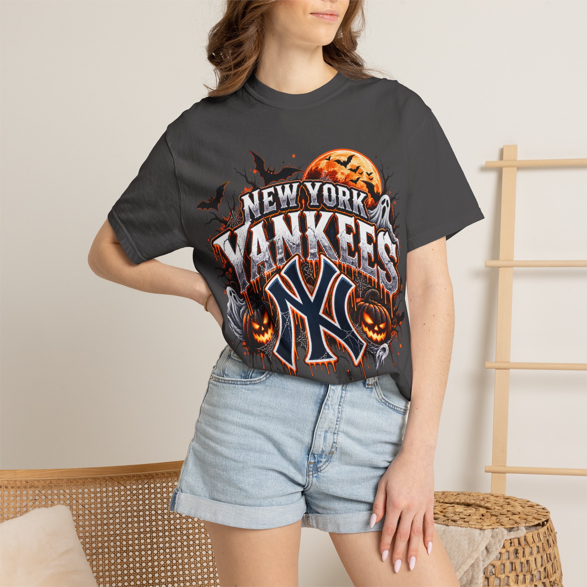 New York Yankees Halloween Graphic T-Shirt - Image 35